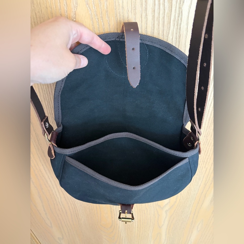Duluth Pack Medium Shell Purse - Picture 4 of 4